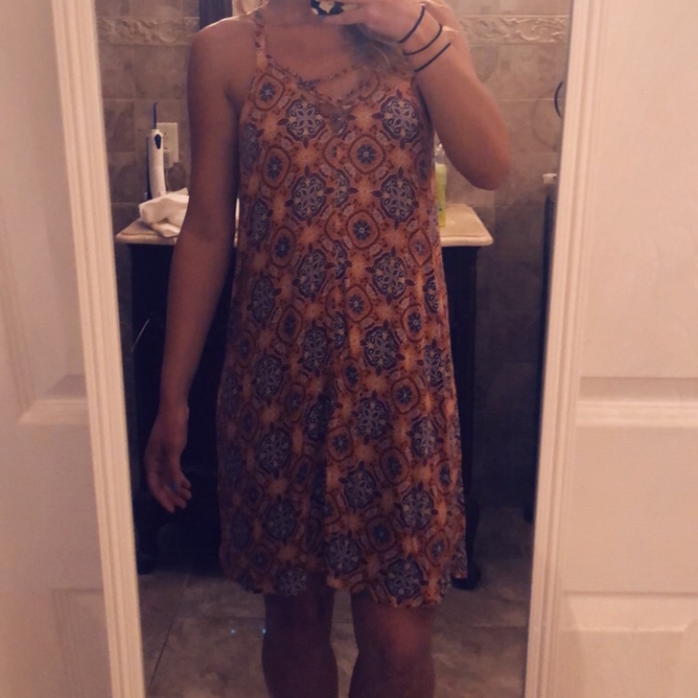 Swing Dress - Picture 5 of 8